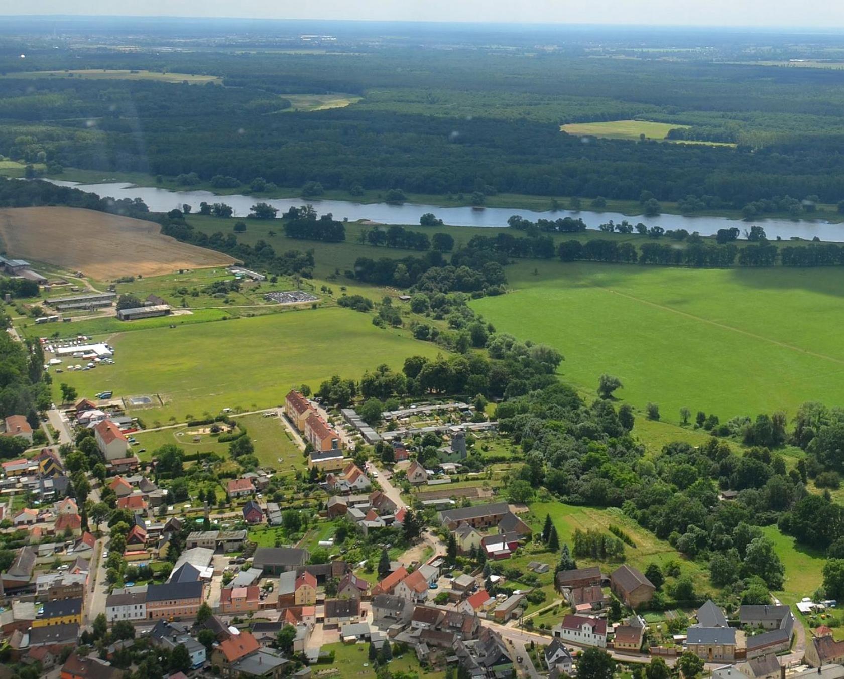 Ferienwohnung Zallnerhof Am Elberadweg In Steutz Dış mekan fotoğraf